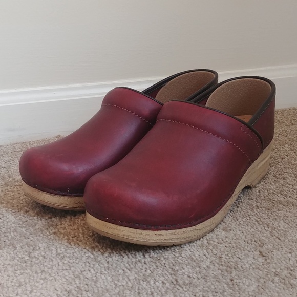 Dansko Shoes - Dansko Red Burgundy Soft Leather Clog Shoes Sz. 39
